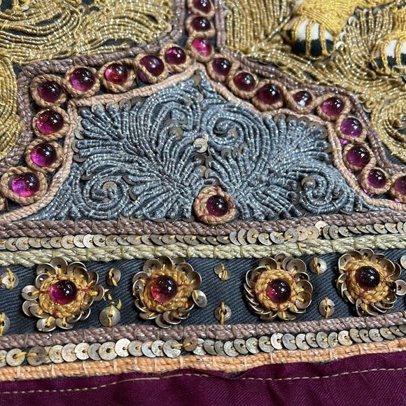 Burmese Kalaga Large Tapestry Tigers Dragons Riders 40” x 23” Handmade in Burma - Picture 10 of 13